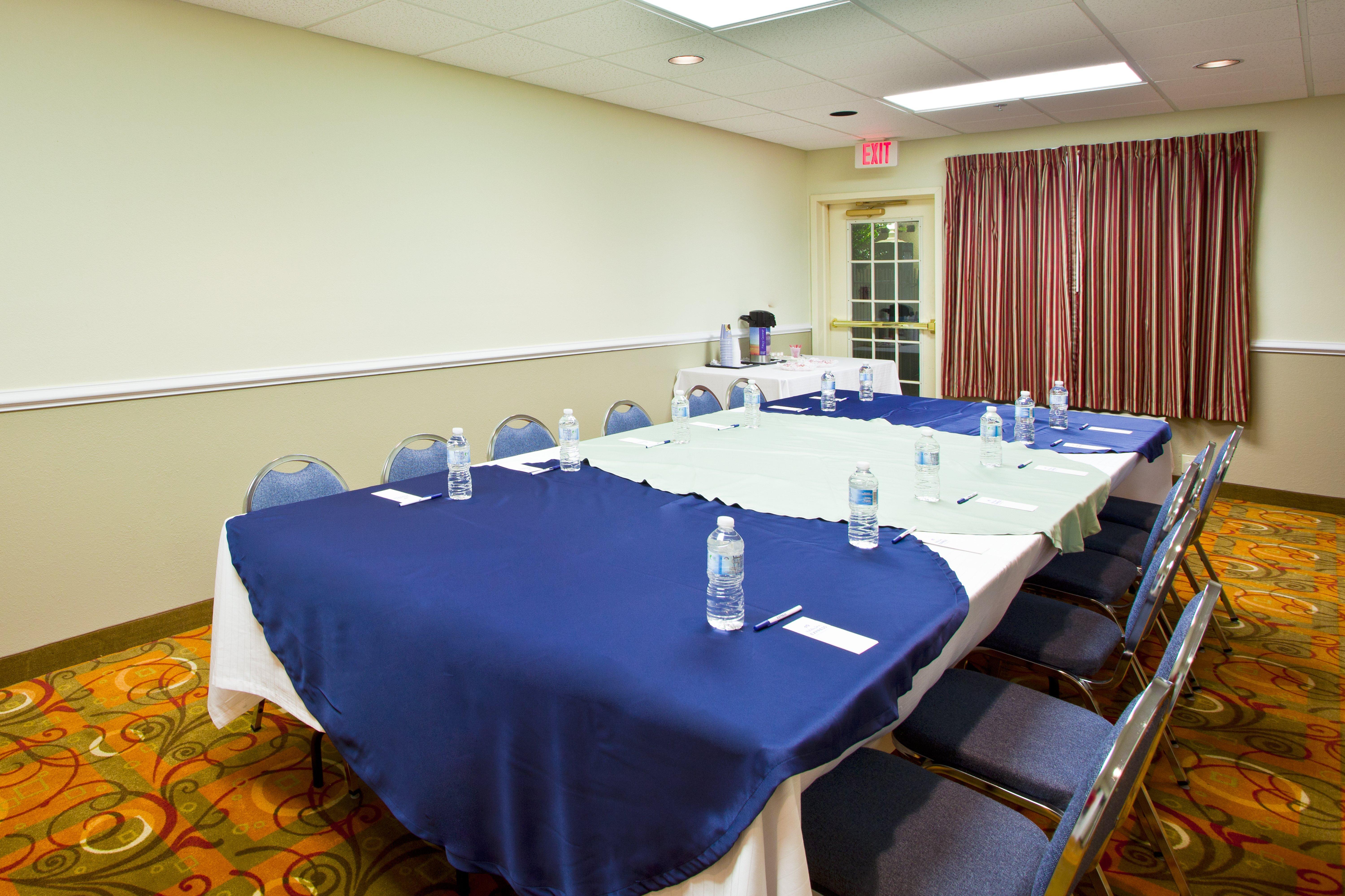 Holiday Inn Express Hotel & Suites Live Oak By Ihg Экстерьер фото