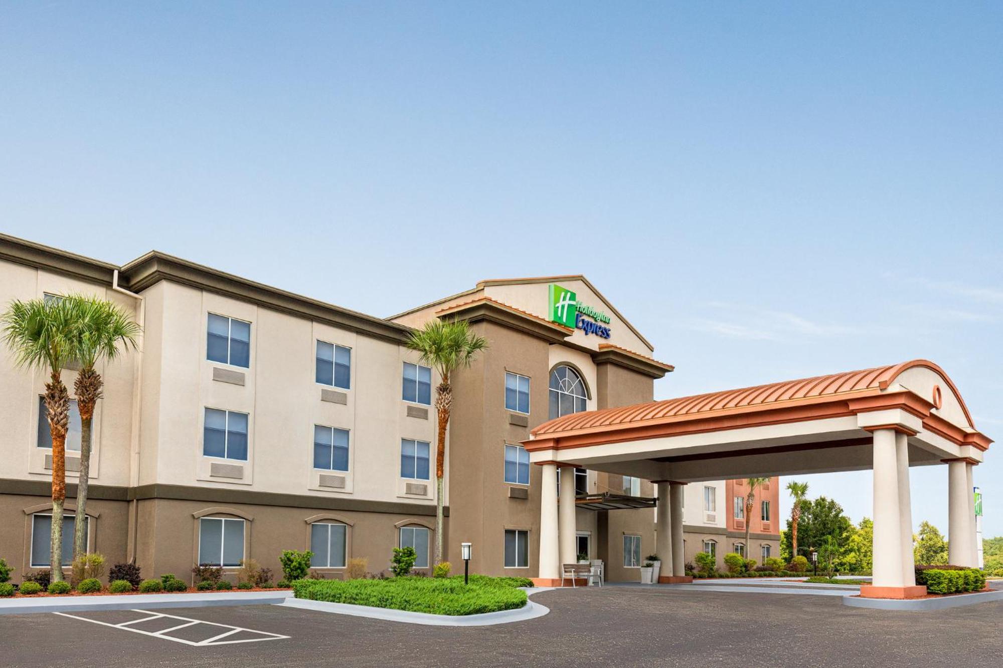 Holiday Inn Express Hotel & Suites Live Oak By Ihg Экстерьер фото