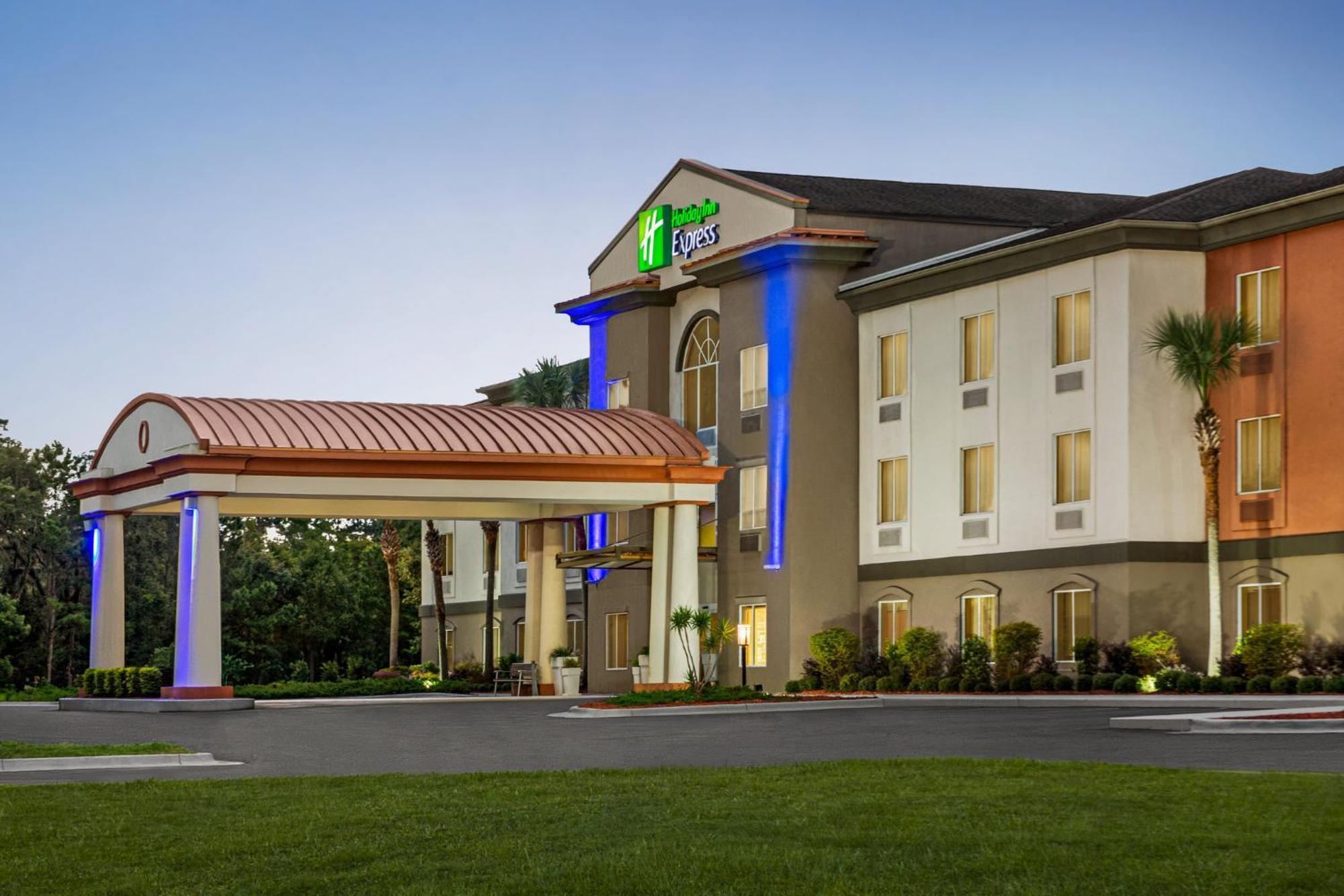 Holiday Inn Express Hotel & Suites Live Oak By Ihg Экстерьер фото